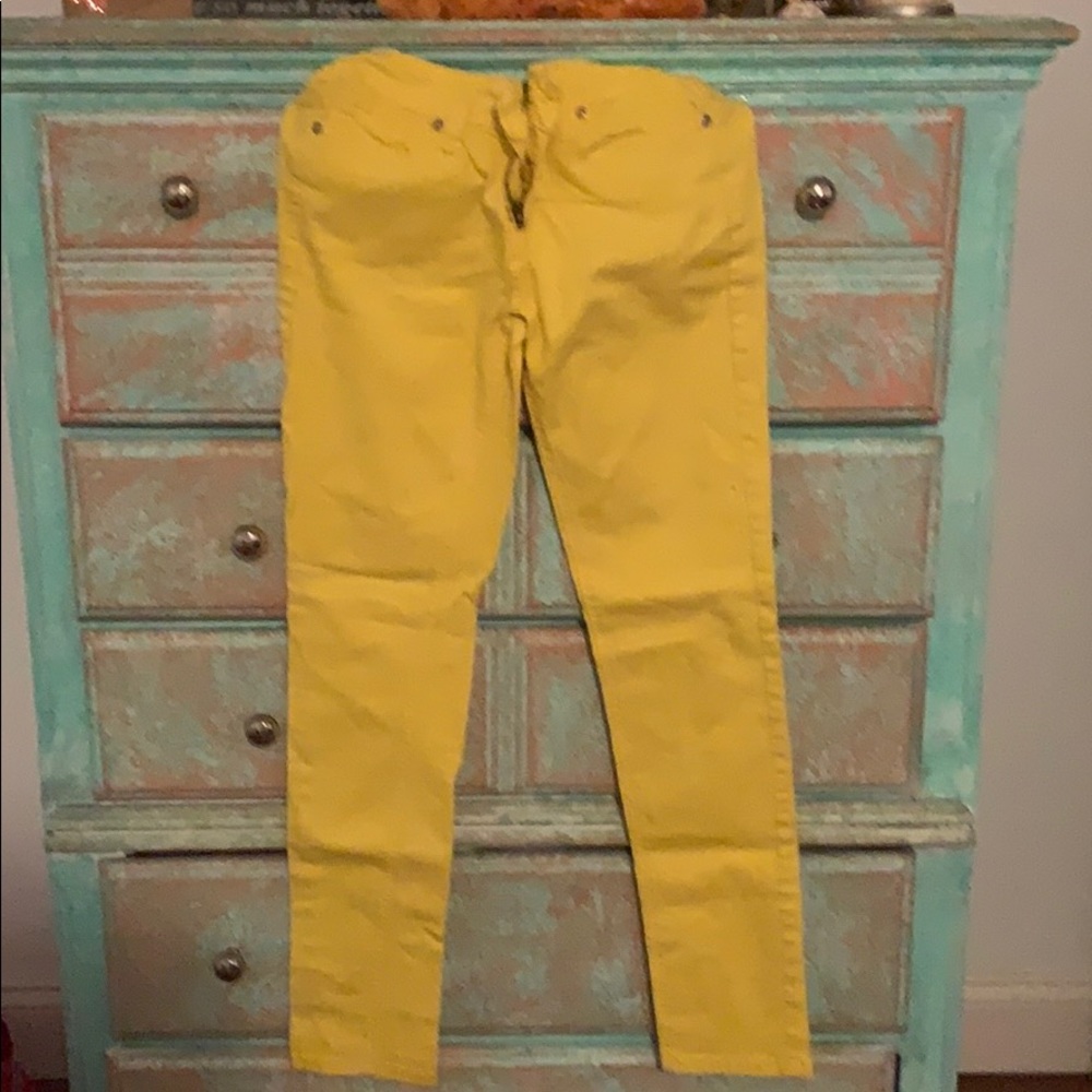 Yellow pants